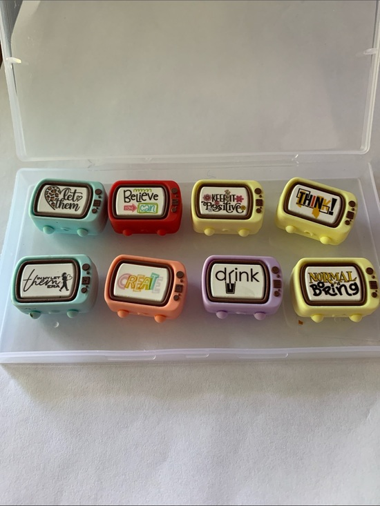 Source Unknown Other - Silicone focal beads shaped like vintage tvs
